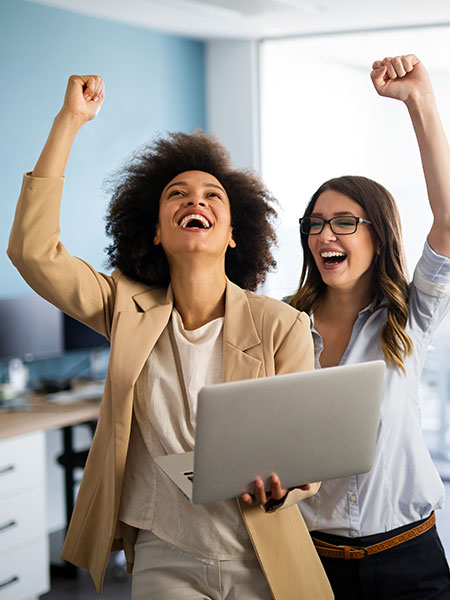 Professional team providing digital marketing training online with expert guidance